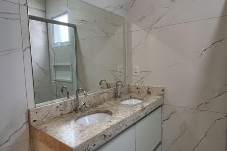 Casa para alugar com 125m², 3 quartos e 2 vagas Casa para alugar com 125m², 3 quartos e 2 vagasBanheiro da Suíte