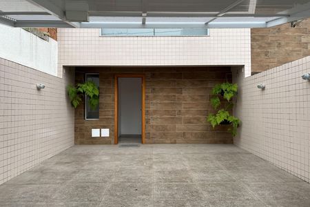 Garagem de casa para alugar com 3 quartos, 125m² em Embaré, Santos