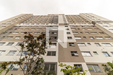 Apartamento para alugar com 48m², 2 quartos e sem vaga Apartamento para alugar com 48m², 2 quartos e sem vagaFachada