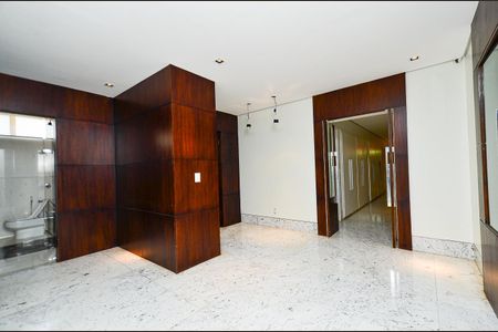 Apartamento para alugar com 410m², 5 quartos e 3 vagasCorredor