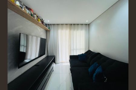 Sala de apartamento à venda com 2 quartos, 64m² em Jardim Flor da Montanha, Guarulhos