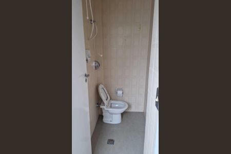 Banheiro Social de apartamento para alugar com 2 quartos, 83m² em Pinheiros, São Paulo