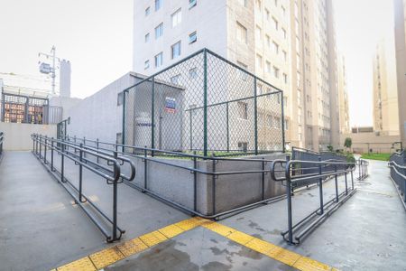 Apartamento à venda com 42m², 2 quartos e sem vagaÁrea comum