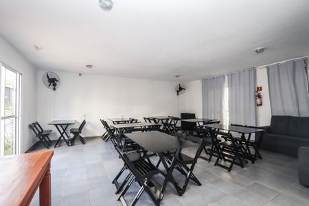 Apartamento à venda com 42m², 2 quartos e sem vagaÁrea comum - Salão de festas