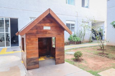 Apartamento à venda com 42m², 2 quartos e sem vagaÁrea comum - Playground