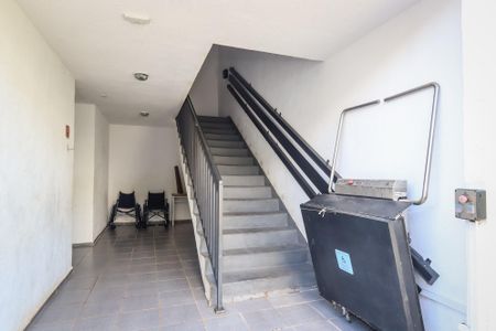 Apartamento à venda com 42m², 2 quartos e sem vagaElevador PCD