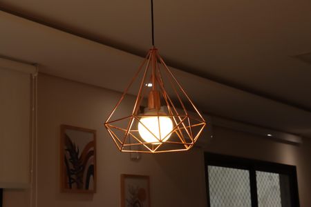 Sala de casa de condomínio para alugar com 2 quartos, 177m² em Jardim Semiramis, Cotia