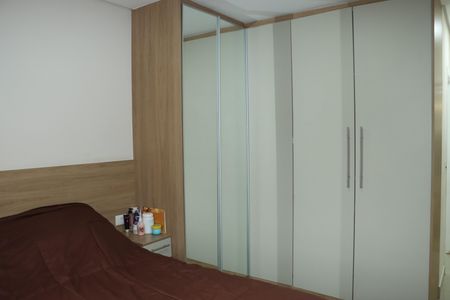 Casa de condomínio para alugar com 177m², 2 quartos e 2 vagasSuíte