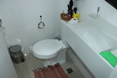 Casa de condomínio para alugar com 177m², 2 quartos e 2 vagasLavabo