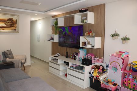 Casa de condomínio para alugar com 177m², 2 quartos e 2 vagasSala