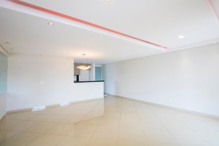 Apartamento para alugar com 115m², 3 quartos e 2 vagas Apartamento para alugar com 115m², 3 quartos e 2 vagasSala