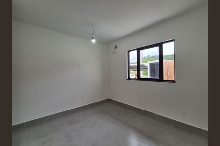 Casa de condomínio à venda com 169m², 3 quartos e 2 vagasSuíte 2