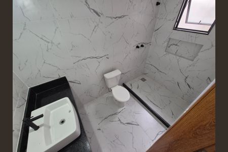 Casa de condomínio à venda com 169m², 3 quartos e 2 vagasBanheiro suite 1