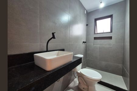 Casa de condomínio à venda com 169m², 3 quartos e 2 vagasBanheiro suite 2