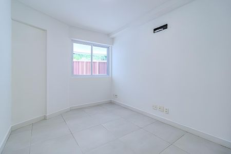 Apartamento à venda com 108m², 3 quartos e sem vaga Apartamento à venda com 108m², 3 quartos e sem vagaQuarto