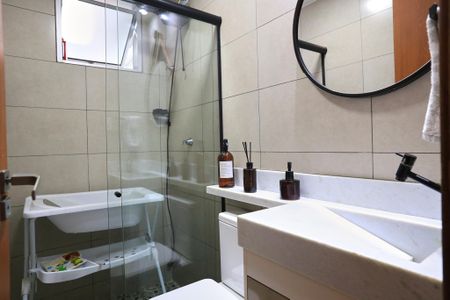 Apartamento à venda com 80m², 3 quartos e 1 vaga Apartamento à venda com 80m², 3 quartos e 1 vagaBanheiro