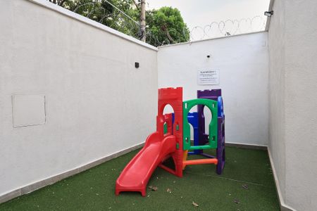 Apartamento à venda com 80m², 3 quartos e 1 vaga Apartamento à venda com 80m², 3 quartos e 1 vagaÁrea comum - Playground