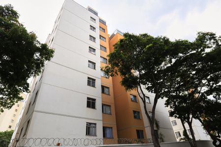 Apartamento à venda com 80m², 3 quartos e 1 vaga Apartamento à venda com 80m², 3 quartos e 1 vagaFachada