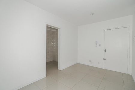 Sala de apartamento à venda com 1 quarto, 40m² em Petrópolis, Porto Alegre