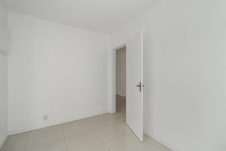 Quarto de apartamento à venda com 1 quarto, 40m² em Petrópolis, Porto Alegre
