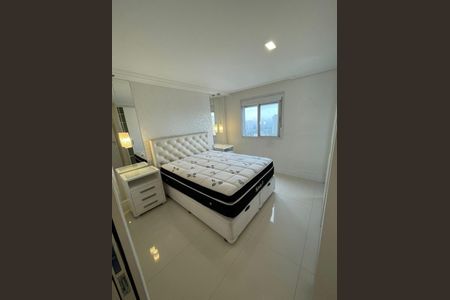 Apartamento à venda com 2 quartos, 126m² em Vila Firmiano Pinto, São Paulo
