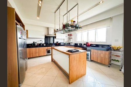 Apartamento à venda com 607m², 4 quartos e 7 vagas