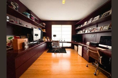 Apartamento à venda com 607m², 4 quartos e 7 vagas