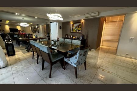 Apartamento à venda com 3 quartos, 192m² em Aclimação, São Paulo