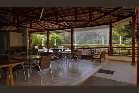 Apartamento à venda com 61m², 1 quarto e 2 vagas