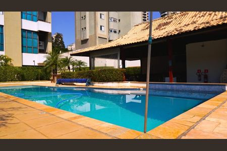 Apartamento à venda com 61m², 1 quarto e 2 vagas