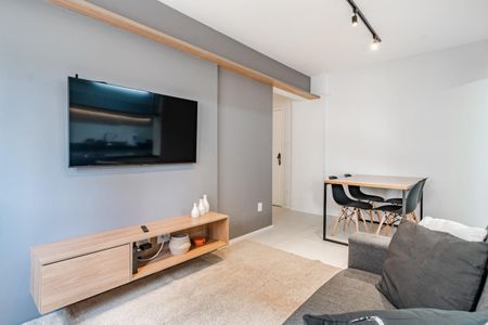 Apartamento à venda com 2 quartos, 64m² em Itaim Bibi, São Paulo