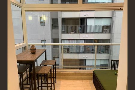 Apartamento à venda com 76m², 2 quartos e 1 vaga