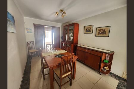 Casa à venda com 3 quartos, 115m² em Vila Monumento, São Paulo