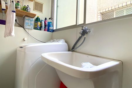 Apartamento à venda com 78m², 3 quartos e 2 vagas Apartamento à venda com 78m², 3 quartos e 2 vagasÁrea de Serviço