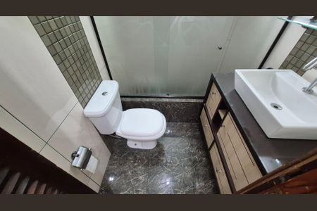 Casa à venda com 180m², 3 quartos e 2 vagasBanheiro