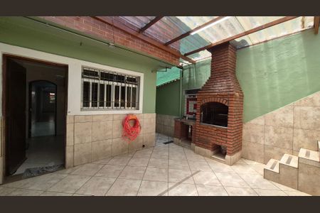 Casa à venda com 180m², 3 quartos e 2 vagasArea externa