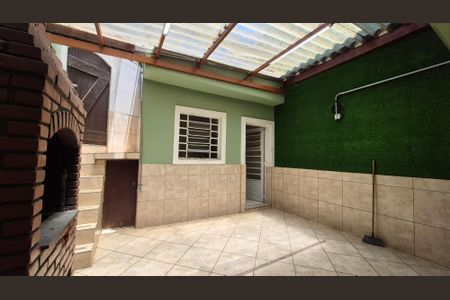 Casa à venda com 180m², 3 quartos e 2 vagasArea externa