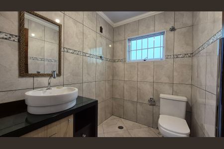 Casa à venda com 180m², 3 quartos e 2 vagasBanheiro 2