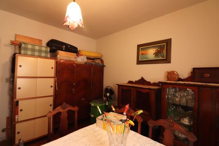 Casa à venda com 180m², 3 quartos e 4 vagasQuarto 2