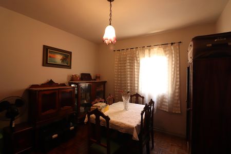 Casa à venda com 180m², 3 quartos e 4 vagasQuarto 2