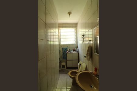 Casa à venda com 180m², 3 quartos e 4 vagasBanheiro Social