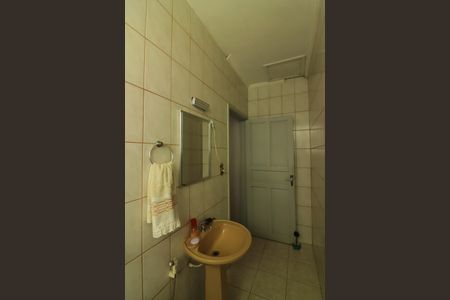 Casa à venda com 180m², 3 quartos e 4 vagasBanheiro Social