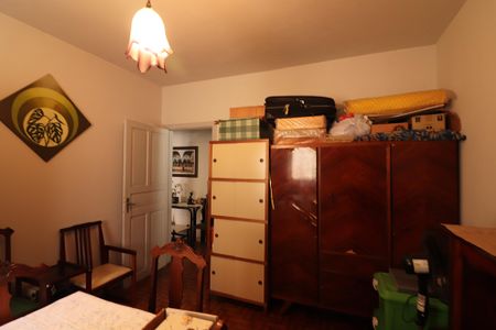 Casa à venda com 180m², 3 quartos e 4 vagasQuarto 2