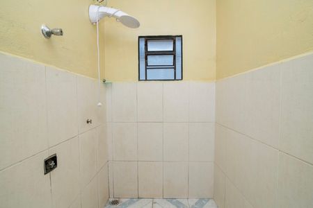 Casa para alugar com 48m², 2 quartos e 1 vaga Casa para alugar com 48m², 2 quartos e 1 vagaBanheiro