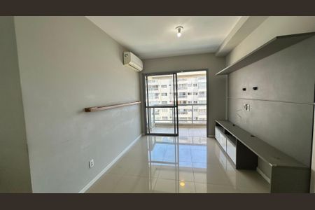 Sala de apartamento à venda com 2 quartos, 68m² em Recreio dos Bandeirantes, Rio de Janeiro
