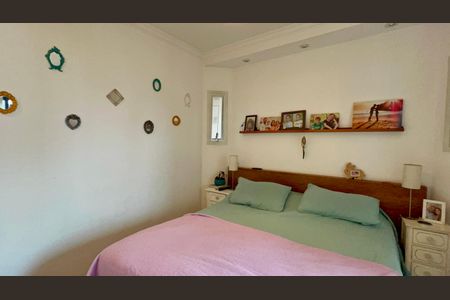 Apartamento à venda com 94m², 3 quartos e 2 vagas Apartamento à venda com 94m², 3 quartos e 2 vagasSuite