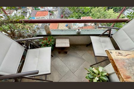 Apartamento à venda com 94m², 3 quartos e 2 vagas Apartamento à venda com 94m², 3 quartos e 2 vagasVaranda