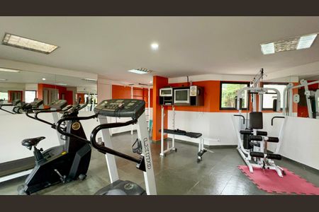 Apartamento à venda com 94m², 3 quartos e 2 vagas Apartamento à venda com 94m², 3 quartos e 2 vagasAcademia