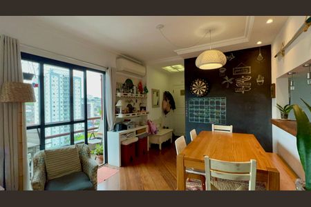 Apartamento à venda com 94m², 3 quartos e 2 vagas Apartamento à venda com 94m², 3 quartos e 2 vagasSala de Jantar