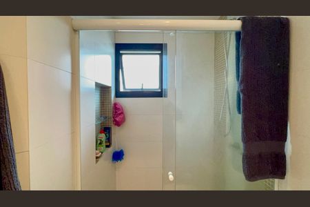 Apartamento à venda com 94m², 3 quartos e 2 vagas Apartamento à venda com 94m², 3 quartos e 2 vagasBanheiro da Suíte